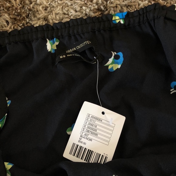 NWT! Urban Outfitters Black and Flower Crop Top! - Picture 5 of 5
